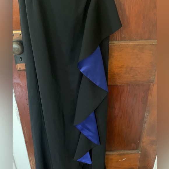 NWT Carmen Marc Valvo Infusion Formal Floor Length Contrast Ruffle Black Dress - Picture 6 of 11